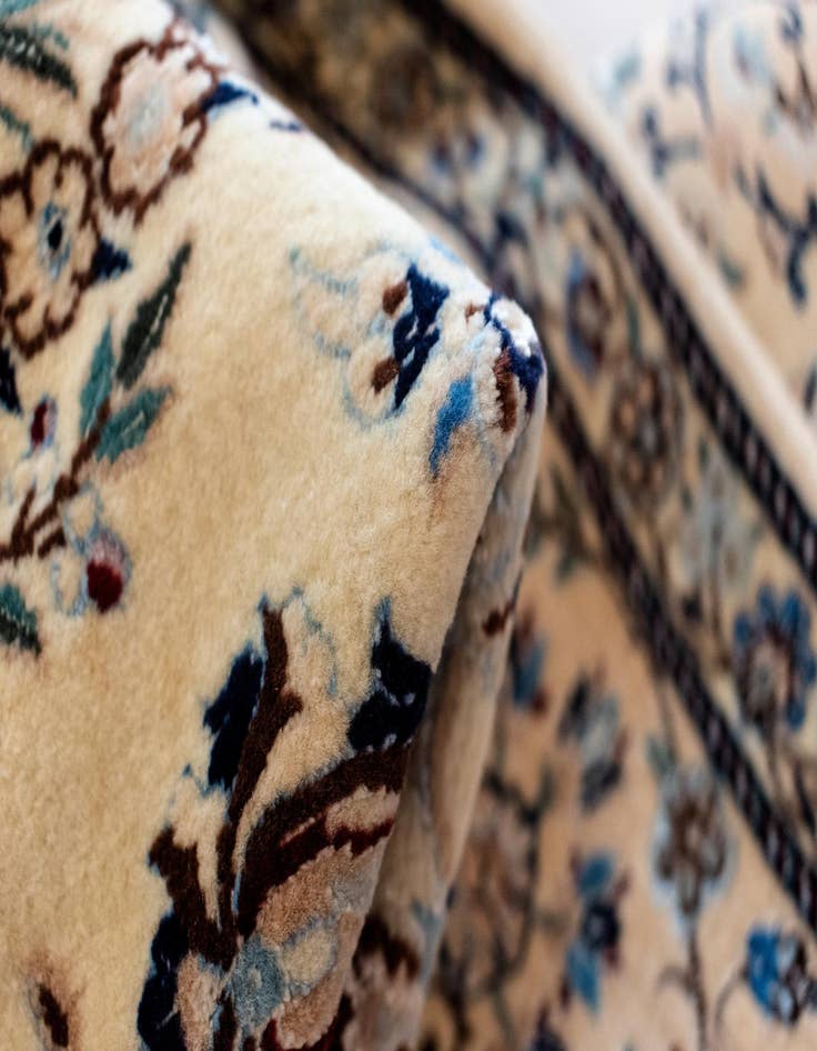 Detail image of  4' 2 x 6' 5 Nain Rug