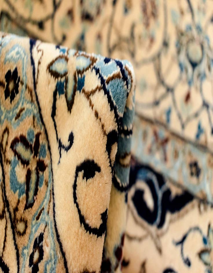 Detail image of  4' 4 x 6' 7 Nain Rug