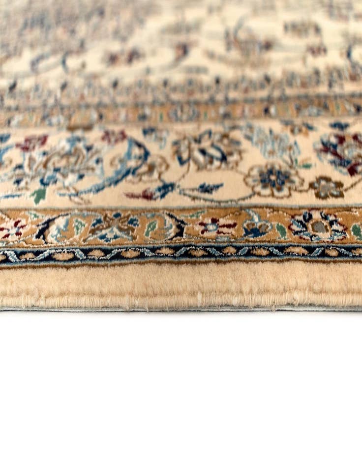 Detail image of  5' 2 x 7' 10 Nain Rug