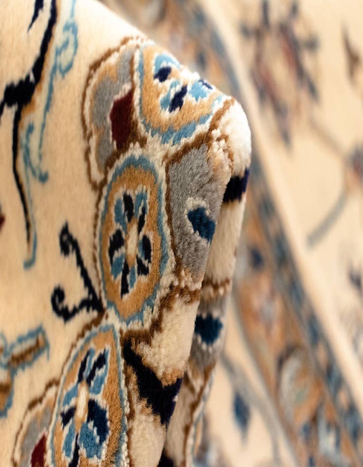 Detail image of  5' 2 x 7' 10 Nain Rug