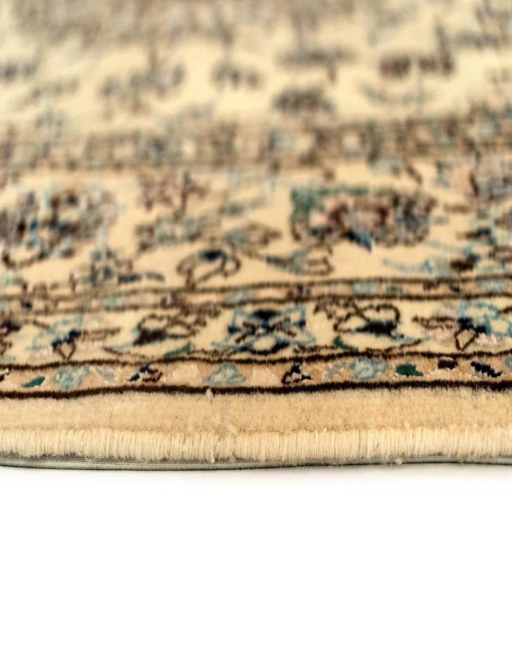 Detail image of  5' 2 x 7' 11 Nain Rug