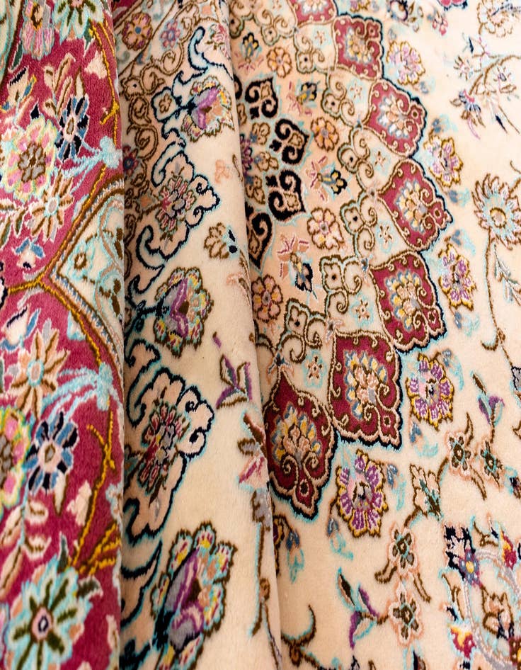 Detail image of  4' 10 x 7' 8 Nain Rug