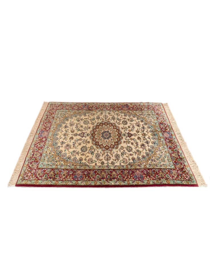 Detail image of  4' 10 x 7' 8 Nain Rug