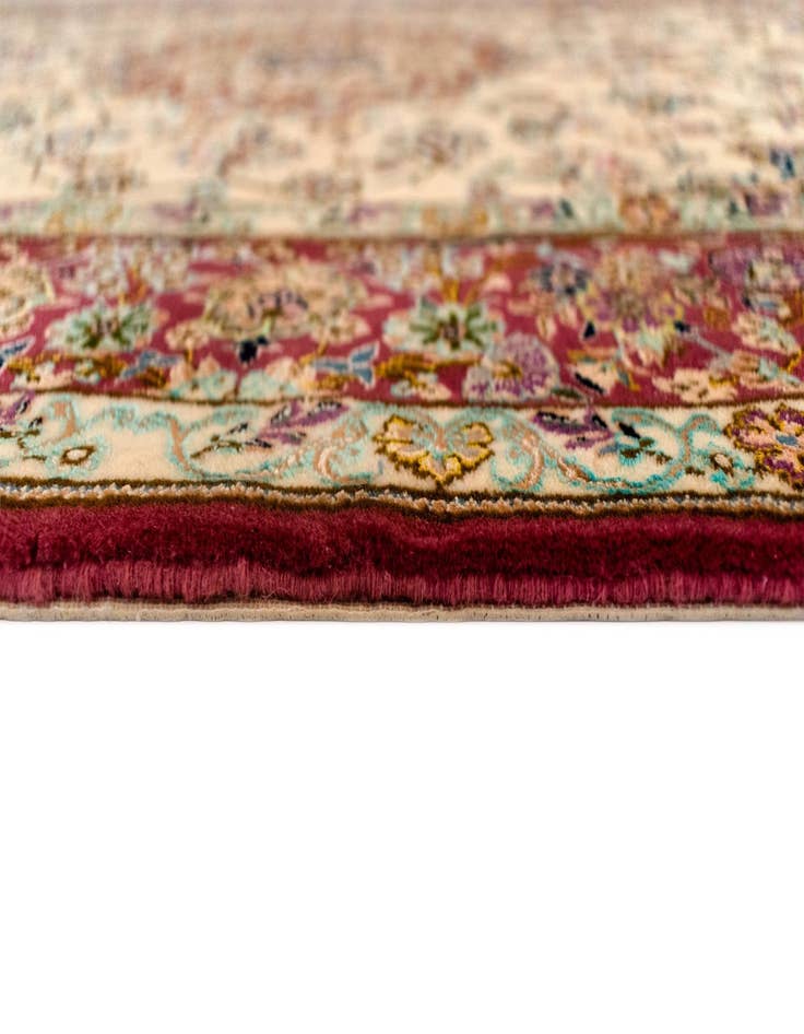 Detail image of  4' 10 x 7' 8 Nain Rug
