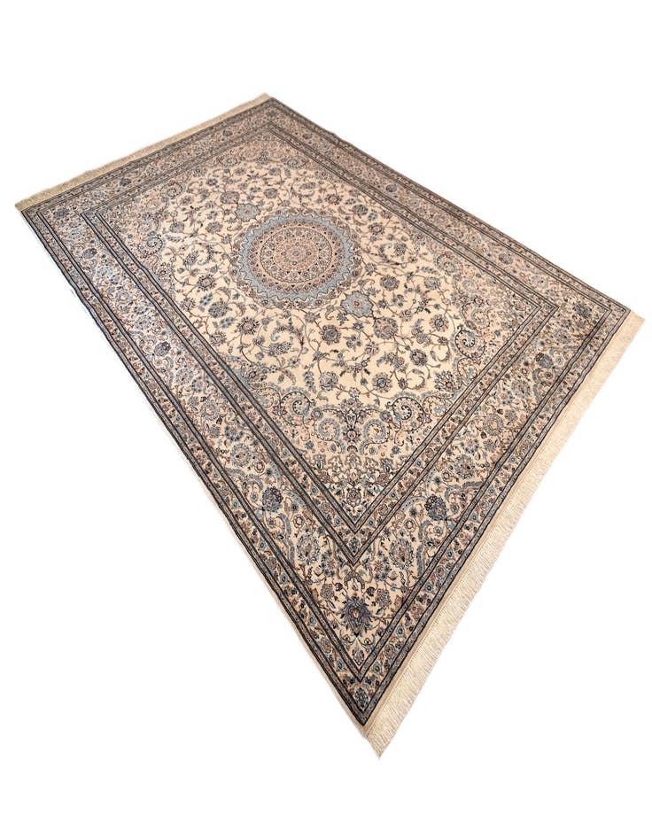 Detail image of  8' 3 x 11' 11 Nain Rug