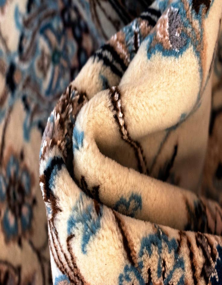 Detail image of  8' 3 x 11' 11 Nain Rug