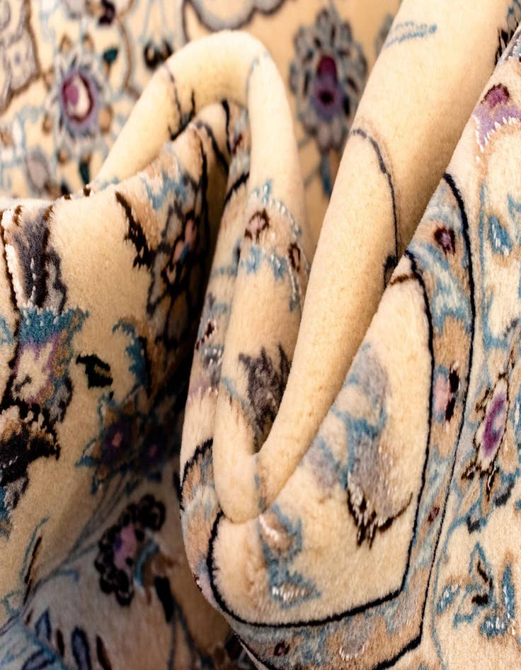 Detail image of  8' 6 x 12' Nain Rug