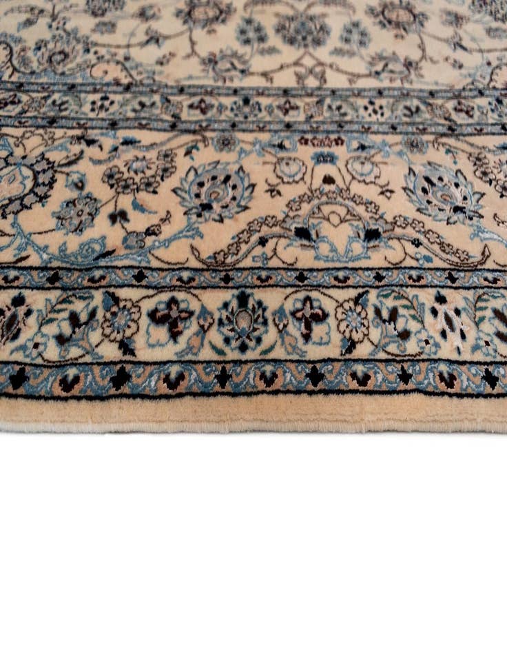Detail image of  8' 6 x 11' 8 Nain Rug