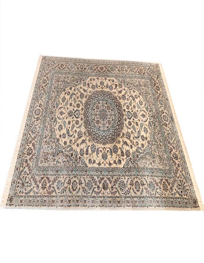 Detail image of  6' 11 x 10' 3 Nain Rug