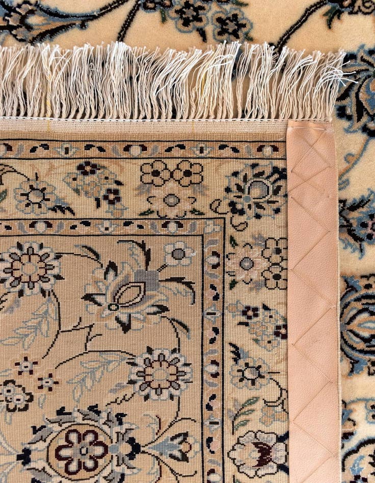 Detail image of  7' x 10' 5 Nain Rug