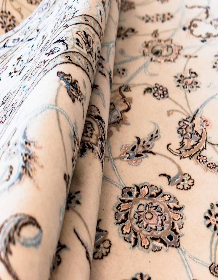 Detail image of  6' 10 x 10' 4 Nain Rug