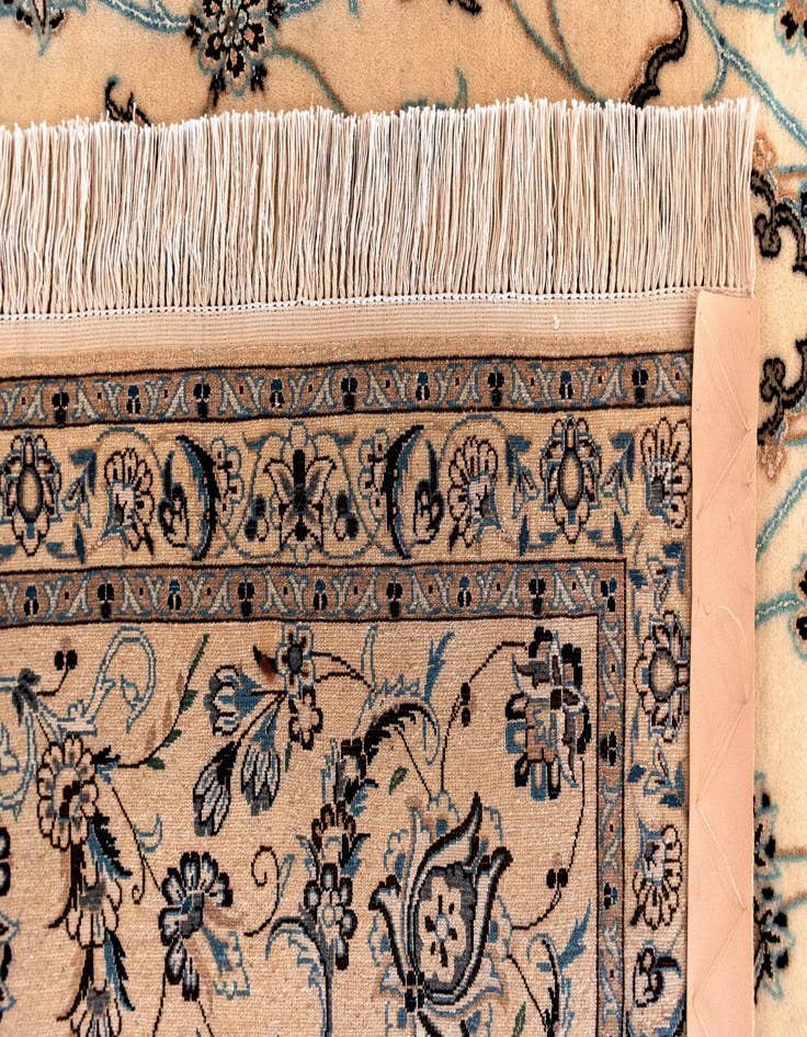 Detail image of  6' 10 x 10' 4 Nain Rug