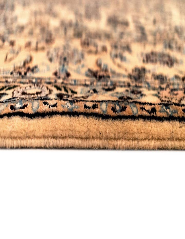 Detail image of  6' 11 x 10' 8 Nain Rug