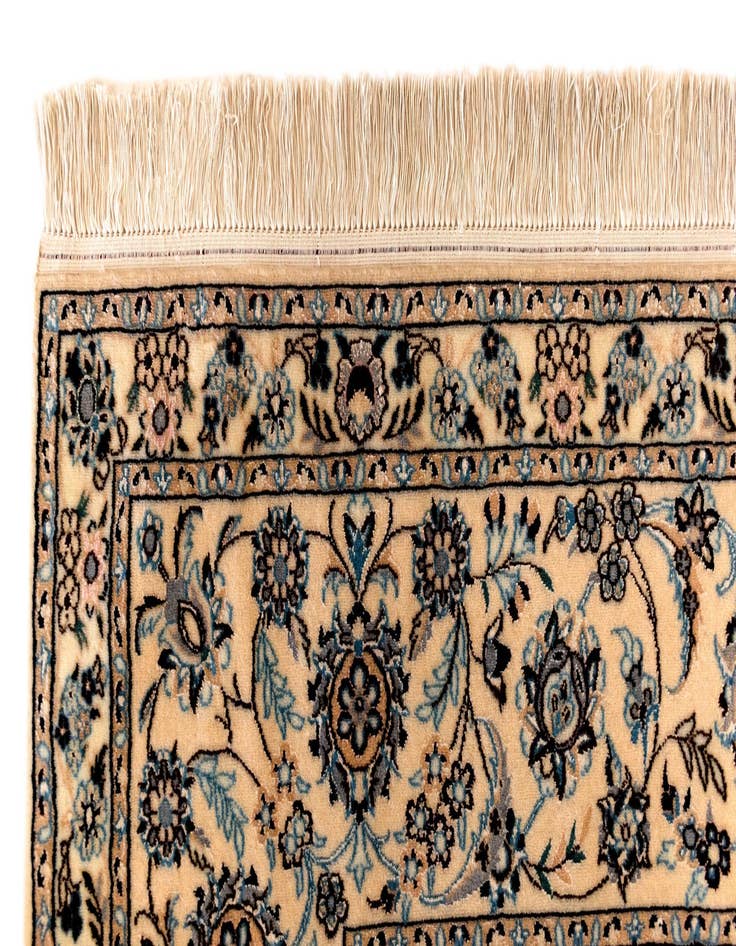 Detail image of  6' 11 x 10' 8 Nain Rug