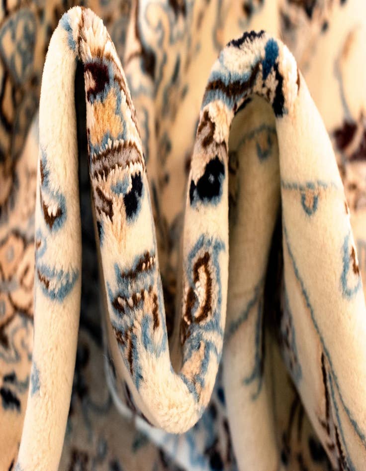 Detail image of  3' 11 x 5' 8 Nain Rug