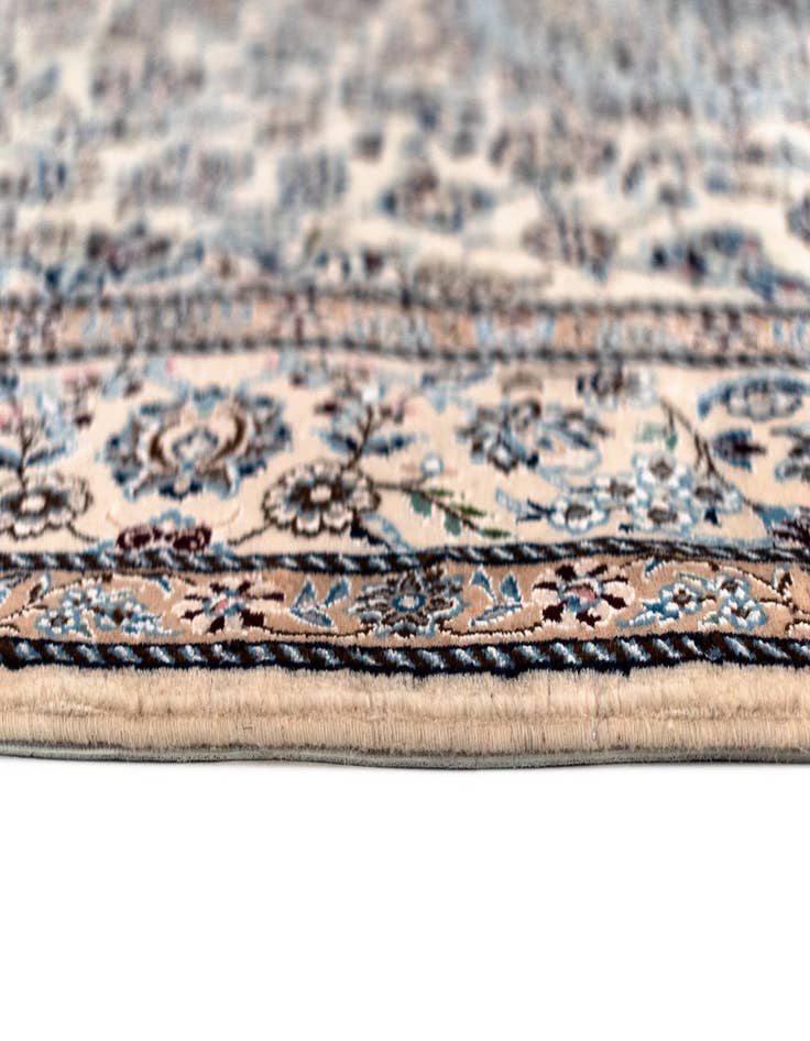 Detail image of  4' 3 x 6' 8 Nain Rug