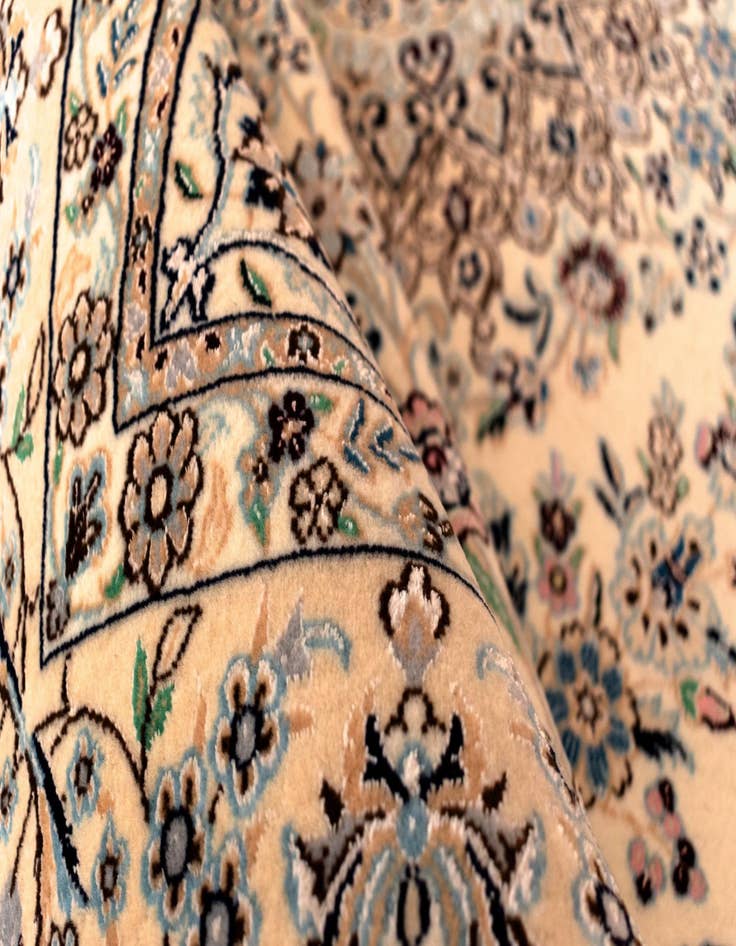 Detail image of  4' 9 x 7' 5 Nain Rug