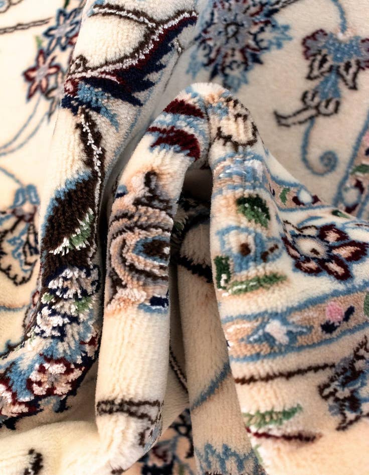 Detail image of  6' 8 x 10' 2 Nain Rug