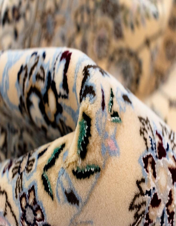 Detail image of  8' 7 x 10' Nain Rug