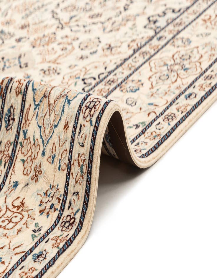 Detail image of  4' 11 x 7' 8  Hand Knotted Nain Rug