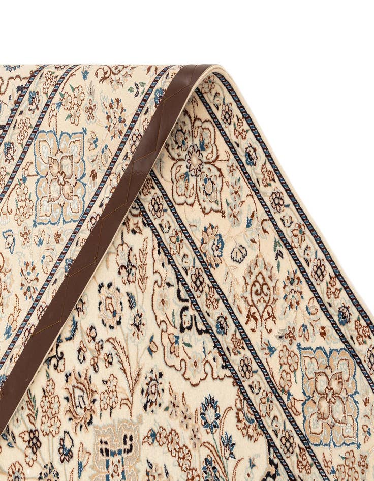 Detail image of  4' 11 x 7' 8  Hand Knotted Nain Rug