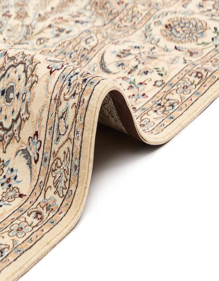 Detail image of  6' 6 x 9' 10 Nain Rug