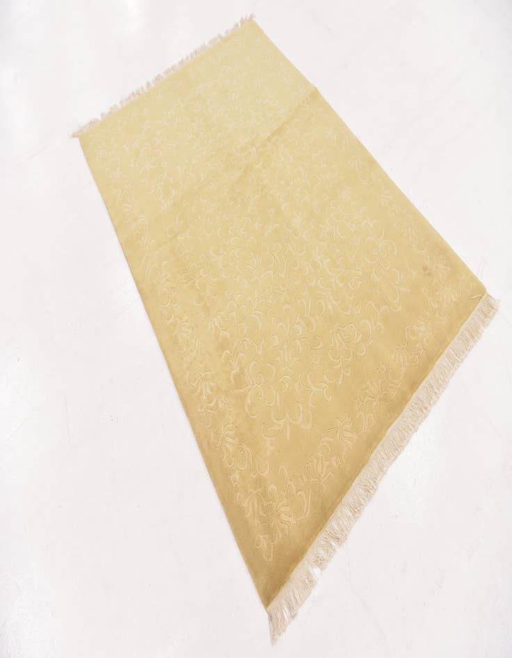 Detail image of  4' 7 x 6' 7  Hand Knotted Nepal Wool Rug