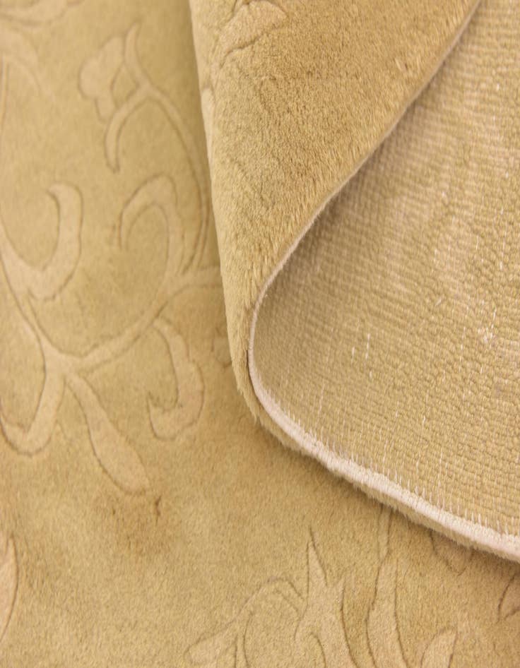 Detail image of  4' 7 x 6' 7  Hand Knotted Nepal Wool Rug