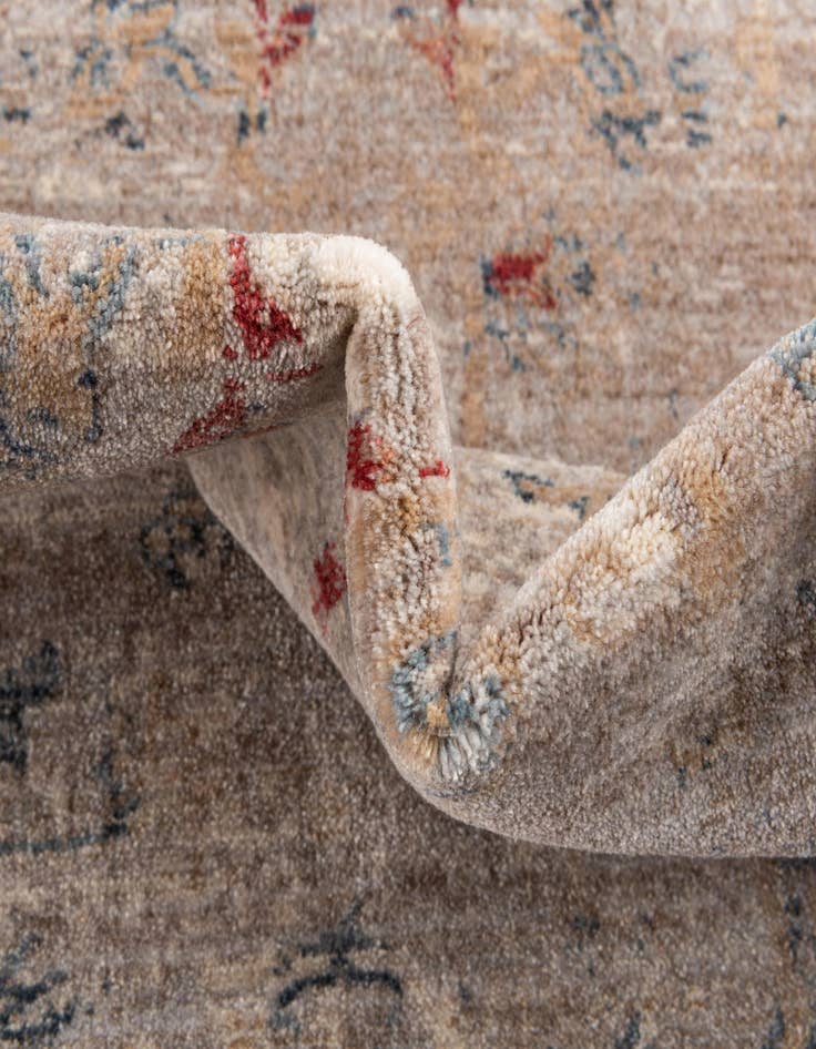 Detail image of  5' 3 x 7' 10 Noble Rug