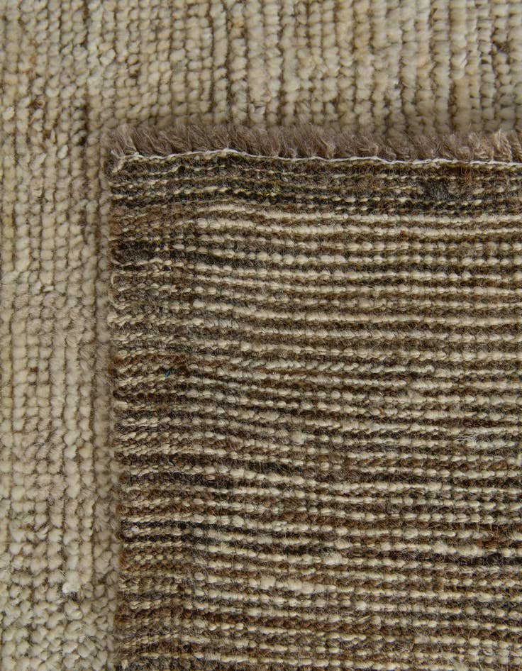 Detail image of 8' 4 x 10' 11 Hand Knotted Oushak Wool Rug