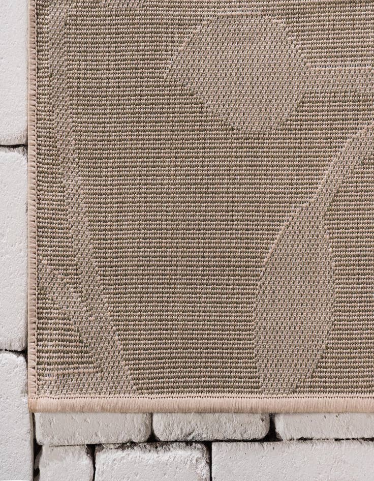 Detail image of  6' x 9'  Washable Botanical Indoor / Outdoor Rug