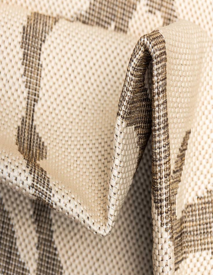 Detail image of  6' x 9'  Washable Botanical Indoor / Outdoor Rug