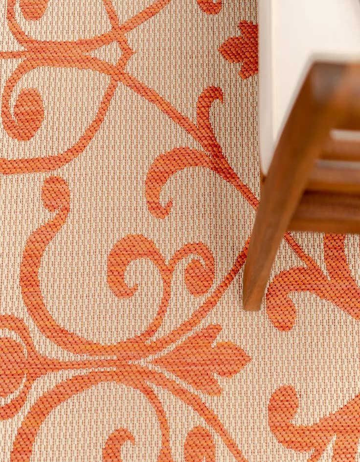 Detail image of 7' x 10' Washable Botanical Indoor / Outdoor Rug