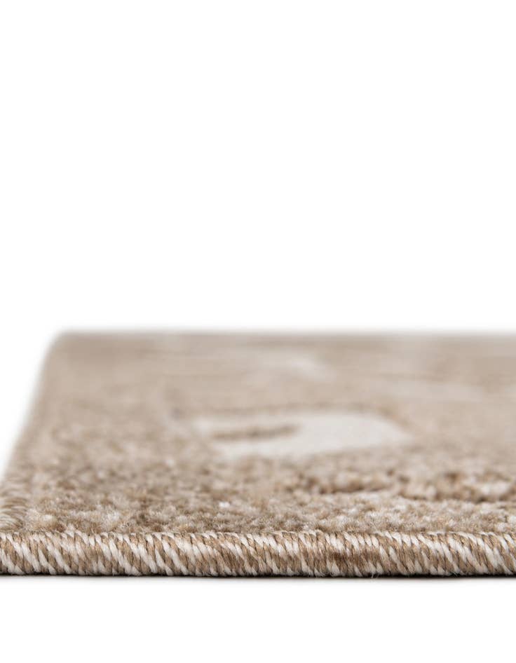 Detail image of  7' x 10'  Washable Botanical Indoor / Outdoor Rug