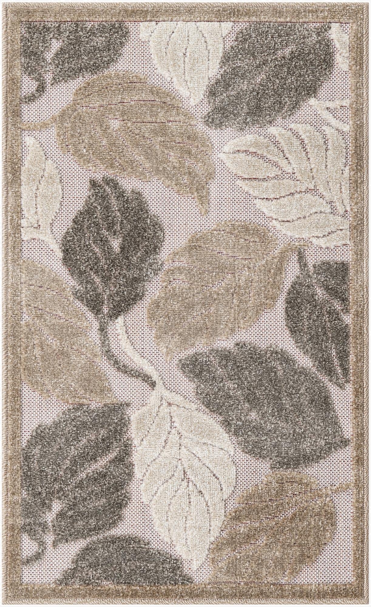  2' x 3'  Washable Botanical Indoor / Outdoor Rug