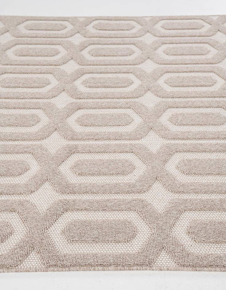 Detail image of  5' 3 x 7' 8  Washable Lattice Indoor / Outdoor Rug