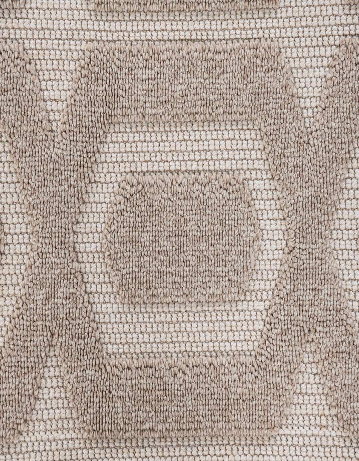 Detail image of  5' 3 x 7' 8  Washable Lattice Indoor / Outdoor Rug