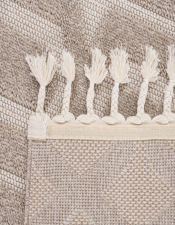 Detail image of  5' 3 x 7' 8  Washable Lattice Indoor / Outdoor Rug