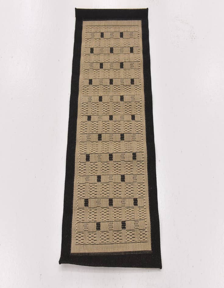 Detail image of  2' x 3' 6  Washable Modern Indoor / Outdoor Rug