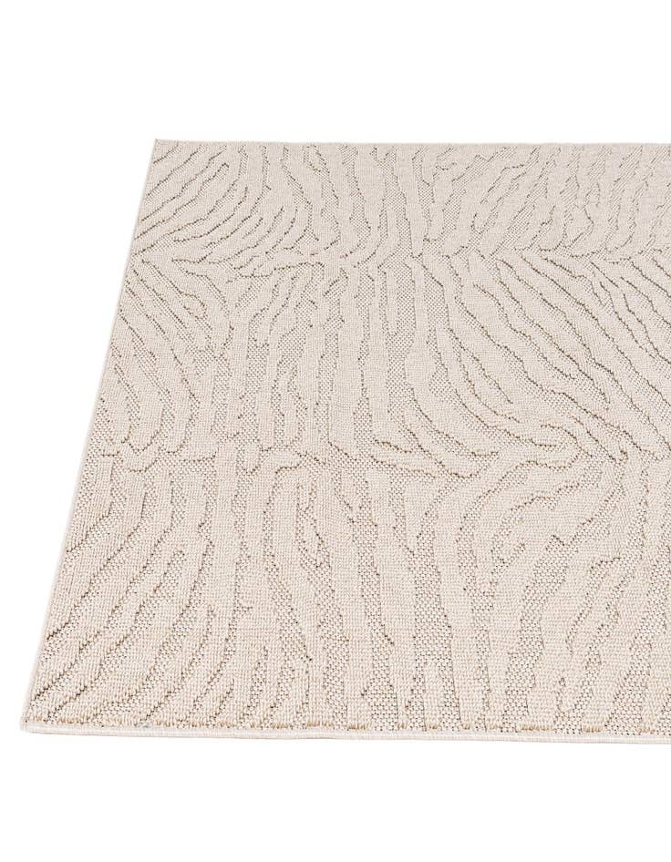 Detail image of  5' 3 x 7' 9  Washable Modern Indoor / Outdoor Rug