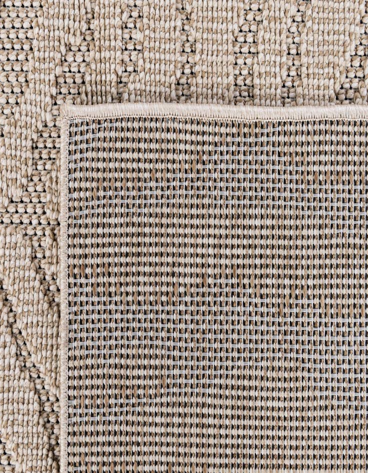 Detail image of  5' 3 x 7' 9  Washable Modern Indoor / Outdoor Rug