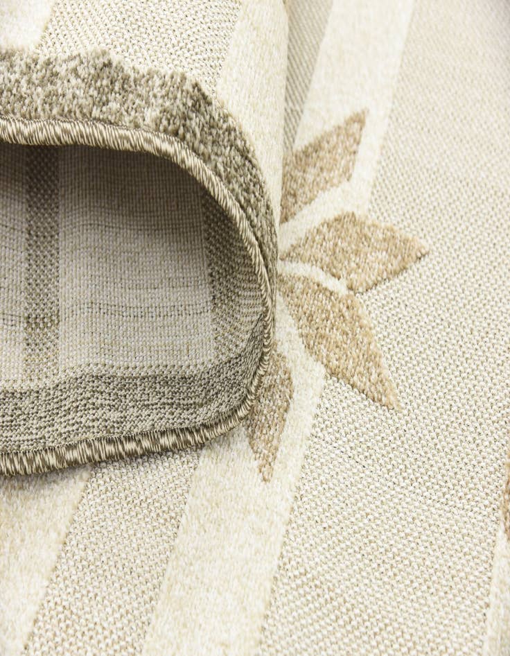 Detail image of  5' x 8'  Washable Modern Indoor / Outdoor Rug