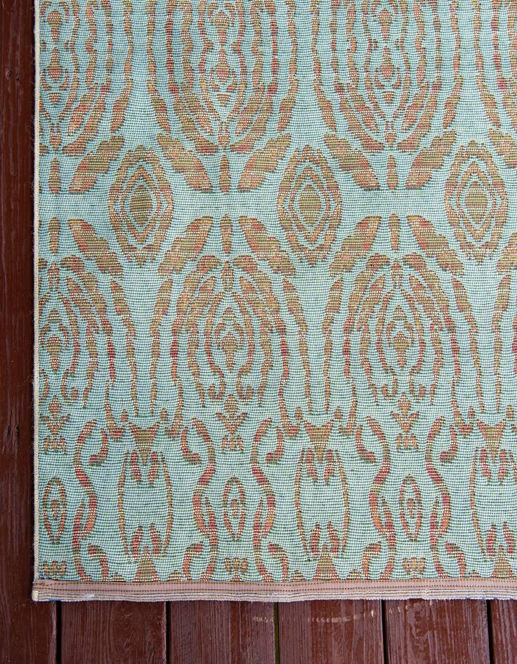 Detail image of 2' 2 x 3' Washable Modern Indoor / Outdoor Rug