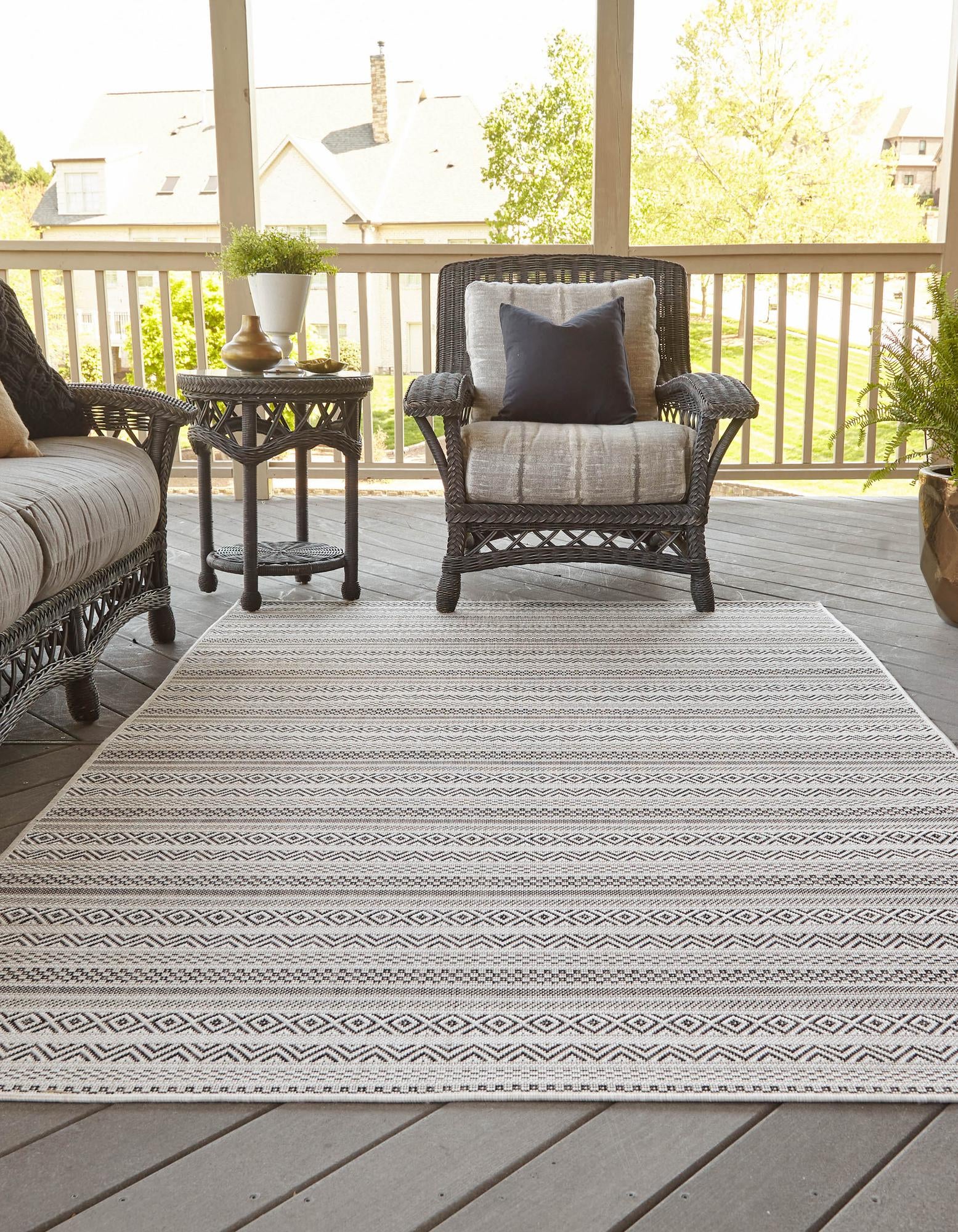 Beige 4' x 6' Ribbon Indoor / Outdoor Rug | Rugs.com