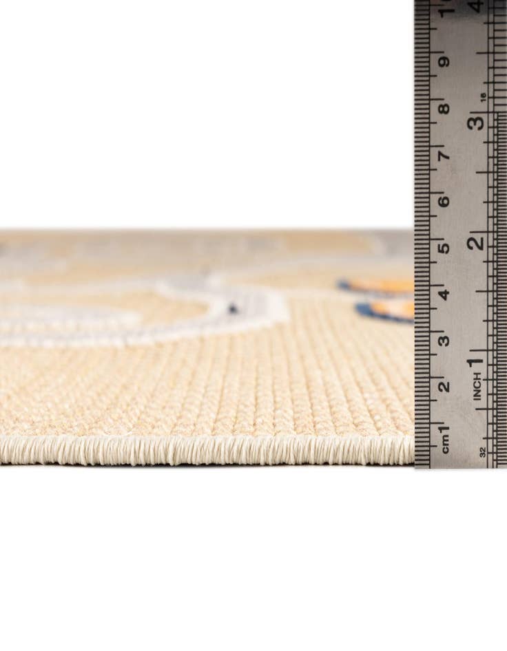 Detail image of  5' 3 x 7' 7  Washable  Indoor / Outdoor Rug