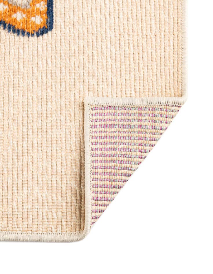 Detail image of  5' 3 x 7' 7  Washable  Indoor / Outdoor Rug