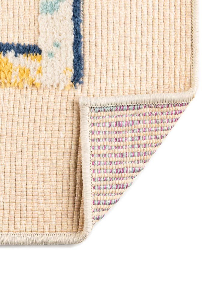 Detail image of  5' 3 x 7' 7  Washable  Indoor / Outdoor Rug