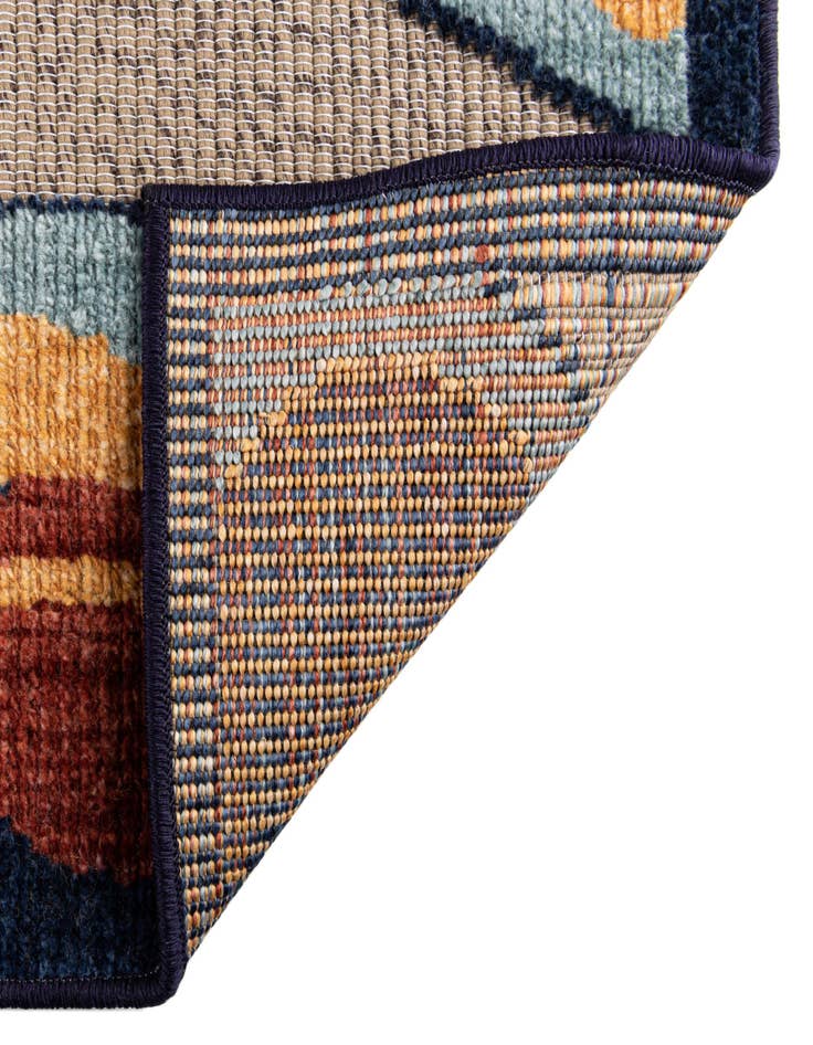 Detail image of  5' x 7' 7  Washable  Indoor / Outdoor Rug