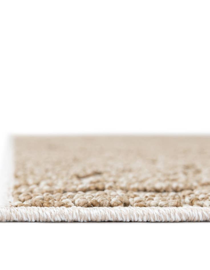 Detail image of  6' 1 x 9'  Washable Safari Indoor / Outdoor Rug