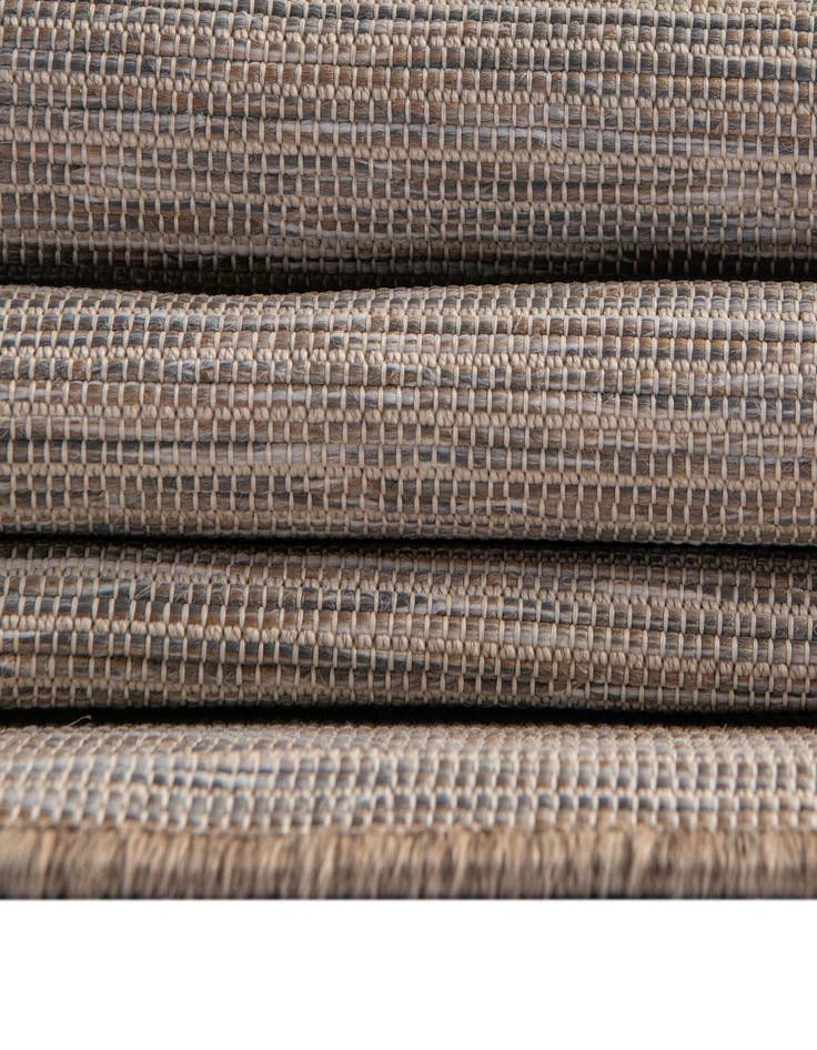 Detail image of  6' 3 x 9'  Washable Solid Indoor / Outdoor Rug